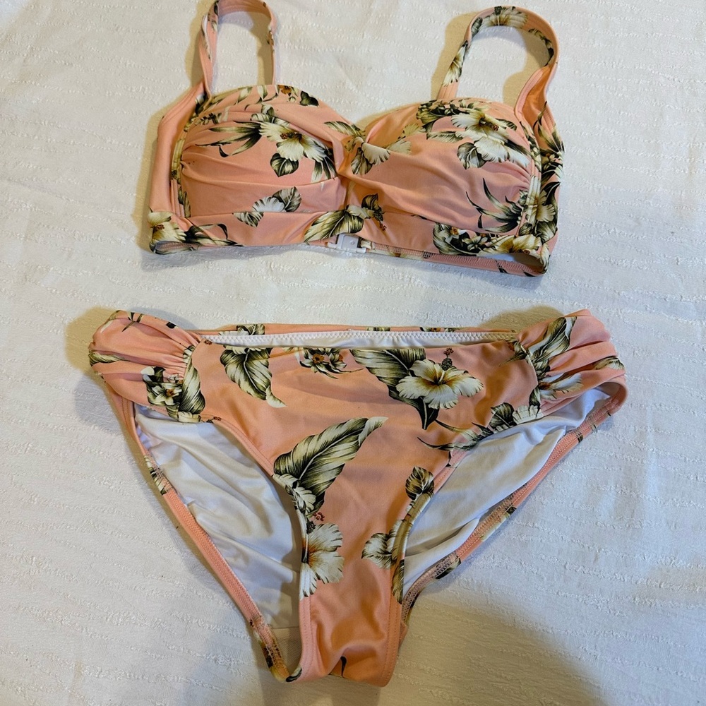 Floral Peach Bikini Set - Picture 2 of 6